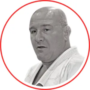 Carlos Gracie Jr. Carlos Gracie Jr. the 9th degree red belt grandmaster which is the 2nd highest belt in BJJ